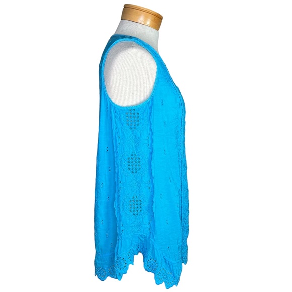 V Cristina Sleeveless Eyelet Bamboo Blend Tunic With Scalloped Hem Medium - Picture 3 of 15